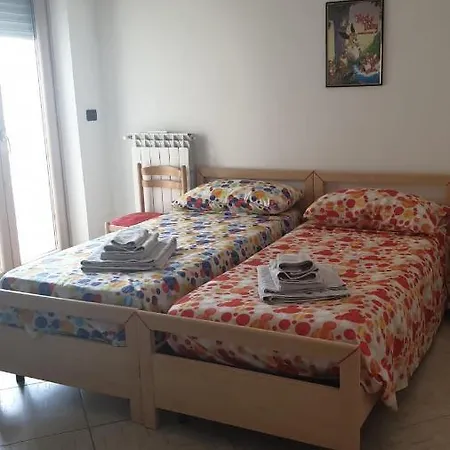 Casa Giovanni פולינאנו א מארה