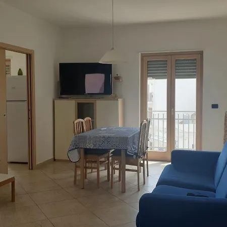 Casa Giovanni דירה פולינאנו א מארה